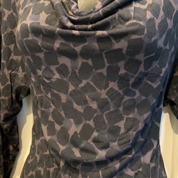 Liz Claiborne long sleeve top - Picture 2 of 5